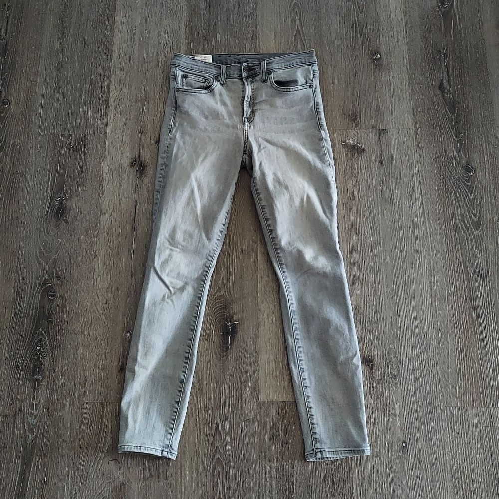 Gap Denim True Skinny Mid Rise Jeans Gray Size 27 / 4
